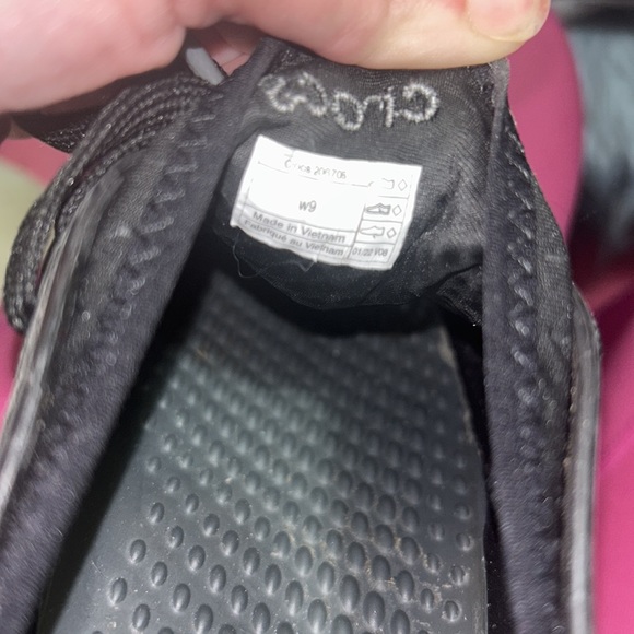 EUC Crocs LITERIDE™ 360 PACER Sneakers - Picture 6 of 6